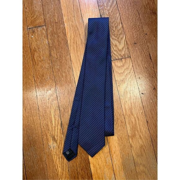 KENNETH COLE SILK TIE - Picture 1 of 7
